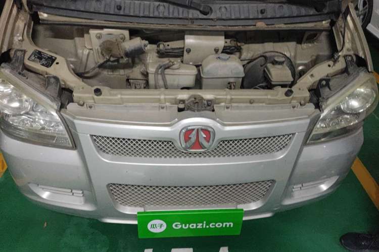 Used BAIC Weiwang 306 2013 1.2L Value Edition Basic 7-Seater A12 China IV Standard Engine Bay