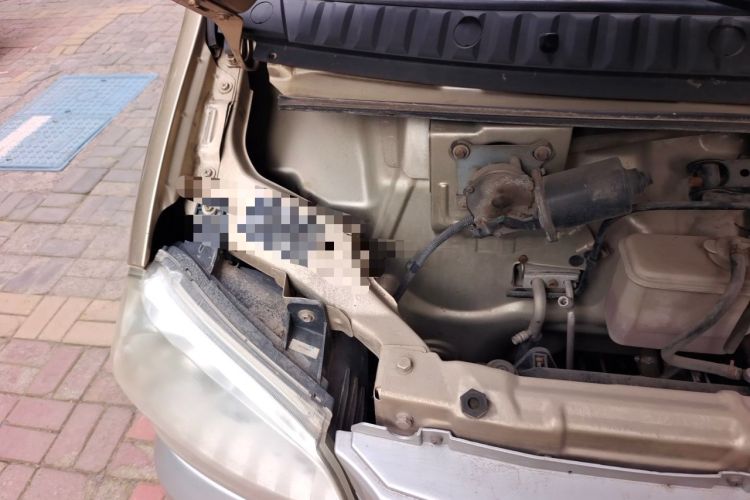 Used BAIC Weiwang 306 2013 1.2L Value Edition Basic CNG 7-seater A12 China IV Engine Bay Right
