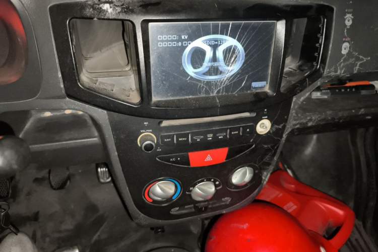 Used BAIC Weiwang 306 2013 1.2L Value Edition Basic 7-Seater A12 China IV Standard Audio And AC Panel