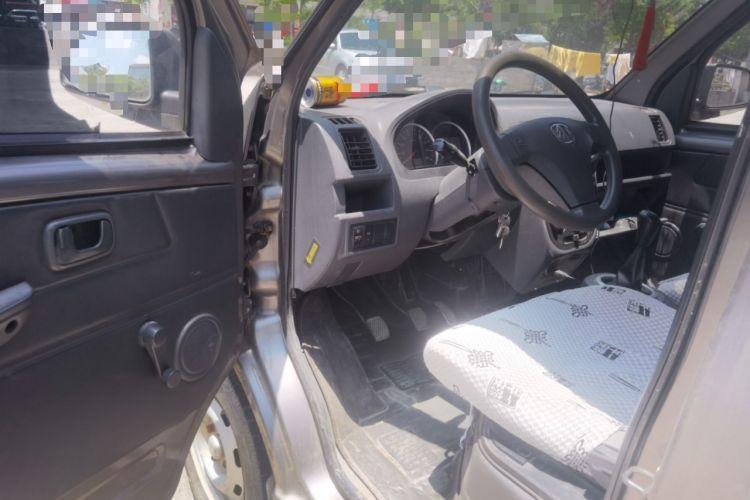 Used BAIC Weiwang 306 2013 1.2L Value Edition Basic 7-Seater A12 China IV Standard Driver Seat