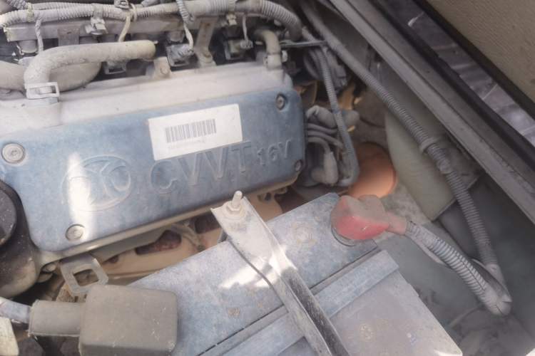 Used BAIC Weiwang 306 2013 1.2L Value Edition Basic 7-Seater A12 China IV Standard Engine Bay Left