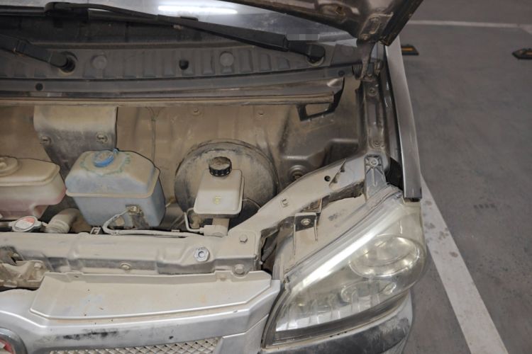 Used BAIC Weiwang 306 2013 1.2L Value Edition Basic 7-Seater A12 China IV Standard Engine Bay Left