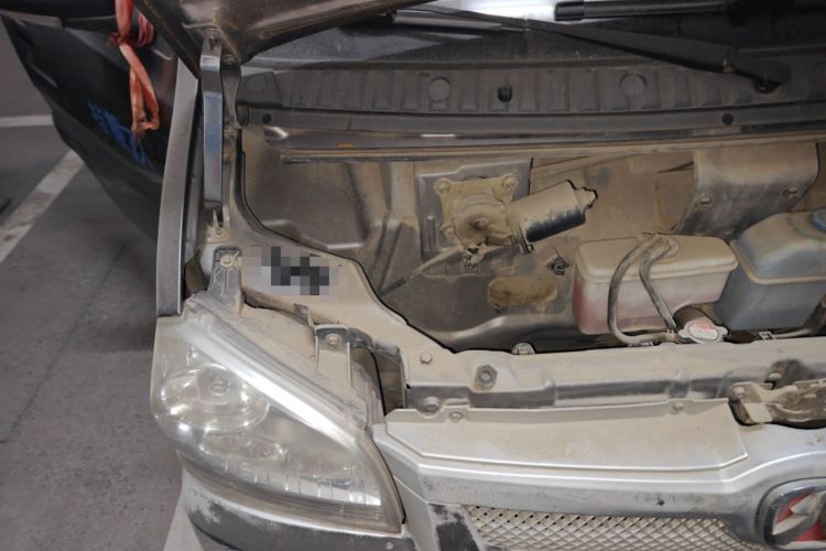 Used BAIC Weiwang 306 2013 1.2L Value Edition Basic 7-Seater A12 China IV Standard Engine Bay Right