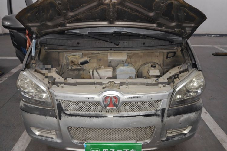 Used BAIC Weiwang 306 2013 1.2L Value Edition Basic 7-Seater A12 China IV Standard Engine Bay