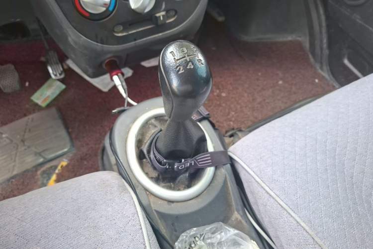 Used BAIC Weiwang 306 2013 1.2L Value Edition Basic 7-Seater A12 China IV Standard Gear Lever