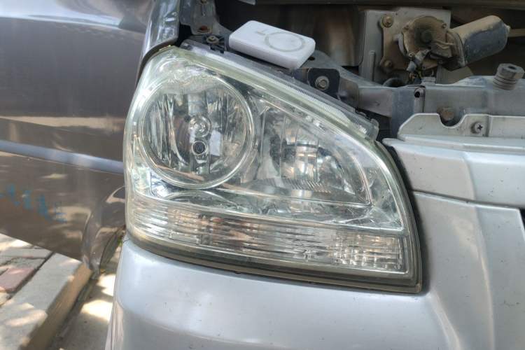Used BAIC Weiwang 306 2013 1.2L Value Edition Basic 7-Seater A12 China IV Standard Right Front Headlight