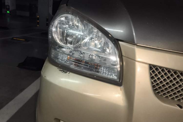 Used BAIC Weiwang 306 2013 1.2L Value Edition Basic 7-Seater A12 China IV Standard Right Front Headlight