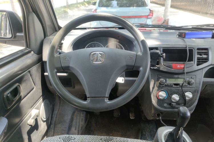 Used BAIC Weiwang 306 2013 1.2L Value Edition Basic 7-Seater A12 China IV Standard Steering Wheel