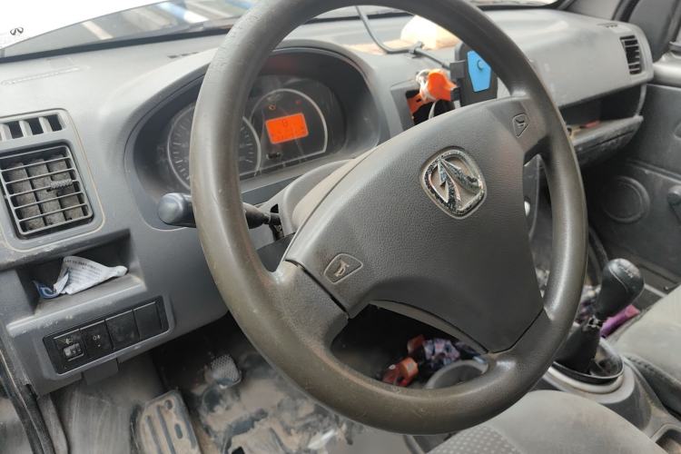 Used BAIC Weiwang 306 2013 1.2L Value Edition Basic 7-Seater A12 China IV Standard Steering Wheel