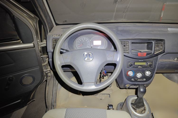 Used BAIC Weiwang 306 2013 1.2L Value Edition Basic 7-Seater A12 China IV Standard Steering Wheel