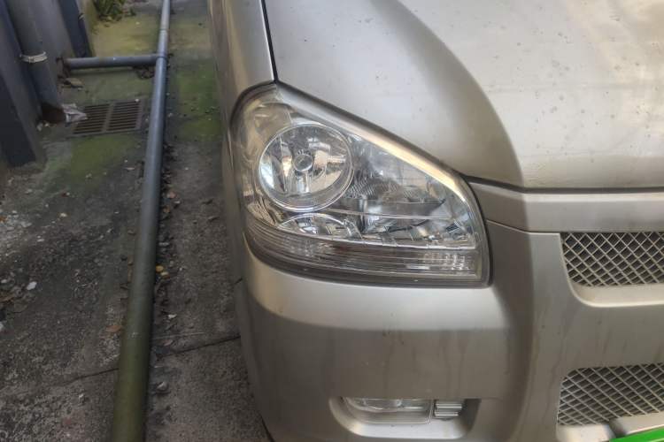 Used BAIC Weiwang 306 2013 1.2L Value Edition Basic 7-Seater A12 China IV Standard Right Front Headlight