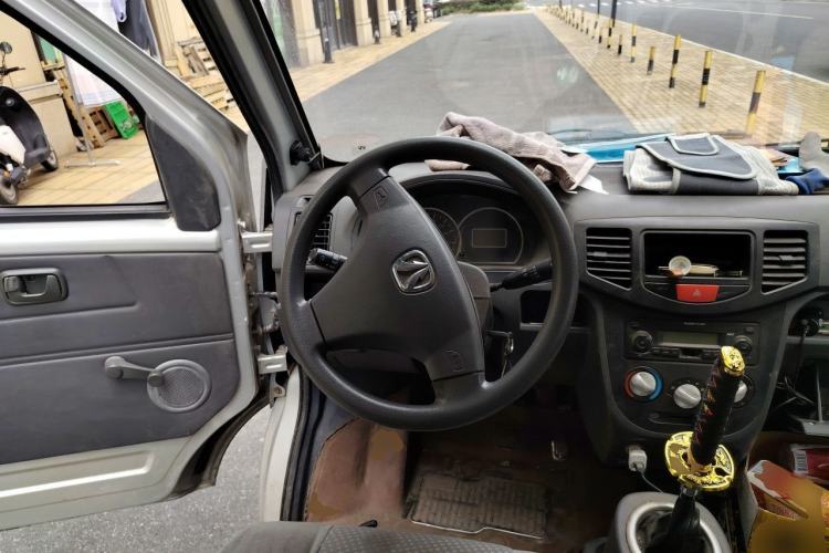 Used BAIC Weiwang 306 2013 1.2L Value Edition Basic 7-Seater A12 China IV Standard Steering Wheel
