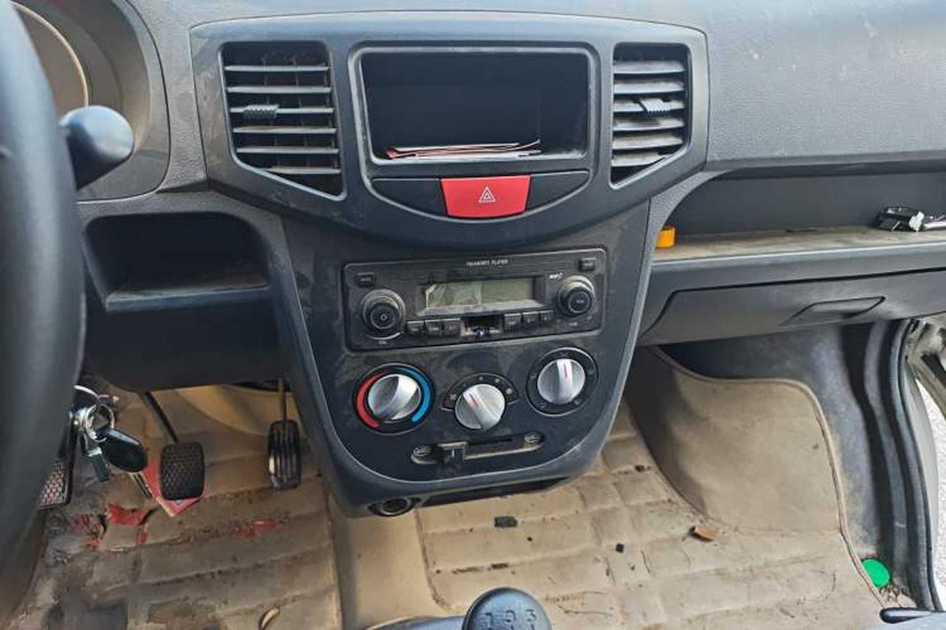 Used BAIC Weiwang 306 2013 1.2L Value Edition Basic 7-Seater A12 China IV Standard Audio And AC Panel