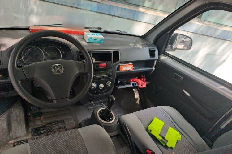 Used BAIC Weiwang 306 2013 1.2L Value Edition Basic 7-Seater A12 China IV Standard Center Console