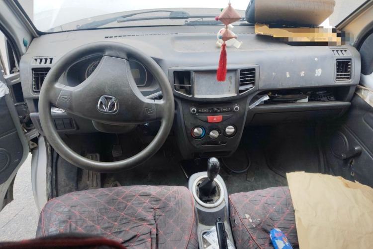 Used BAIC Weiwang 306 2013 1.2L Value Edition Basic 7-Seater A12 China IV Standard Center Console