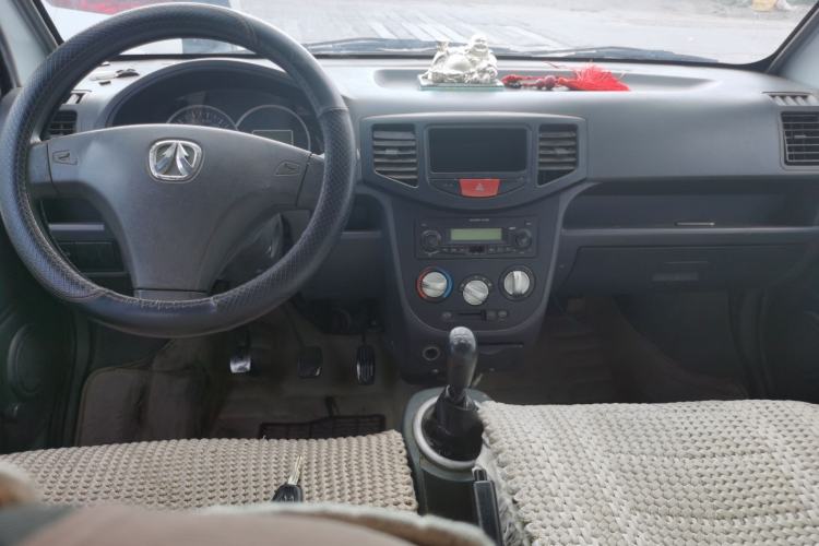 Used BAIC Weiwang 306 2013 1.2L Value Edition Basic 7-Seater A12 China IV Standard Center Console