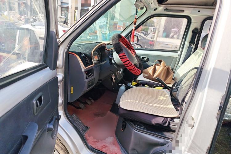 Used BAIC Weiwang 306 2013 1.2L Value Edition Basic 7-Seater A12 China IV Standard Driver Seat