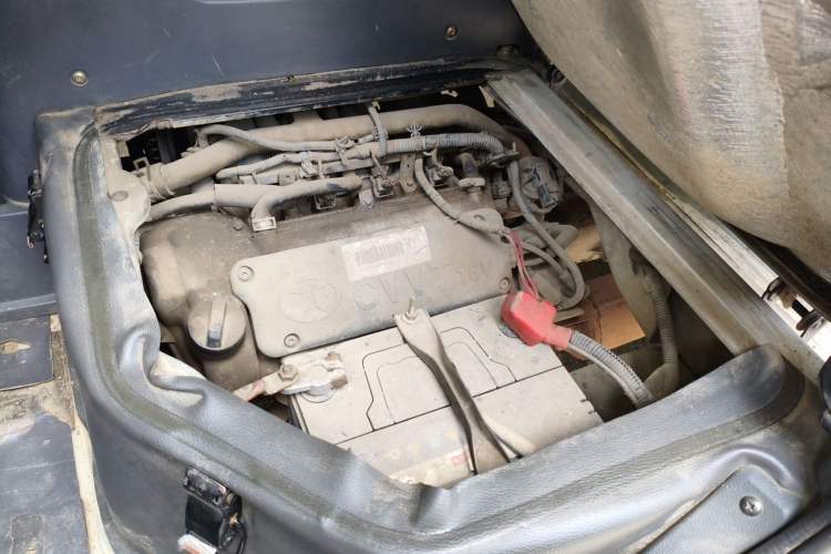 Used BAIC Weiwang 306 2013 1.2L Value Edition Basic 7-Seater A12 China IV Standard Engine Bay Left