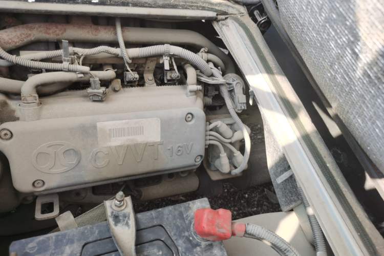 Used BAIC Weiwang 306 2013 1.2L Value Edition Basic 7-Seater A12 China IV Standard Engine Bay Left