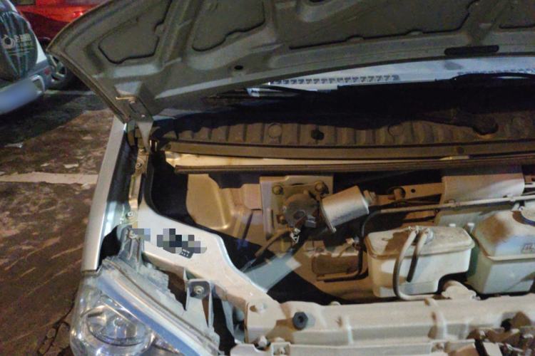 Used BAIC Weiwang 306 2013 1.2L Value Edition Basic 7-Seater A12 China IV Standard Engine Bay Right