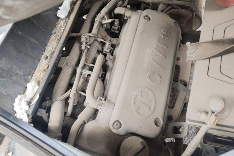 Used BAIC Weiwang 306 2013 1.2L Value Edition Basic 7-Seater A12 China IV Standard Engine Bay Right