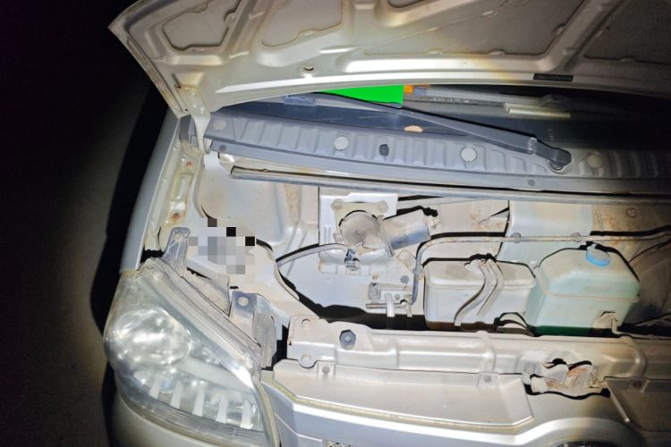 Used BAIC Weiwang 306 2013 1.2L Value Edition Basic 7-Seater A12 China IV Standard Engine Bay Right