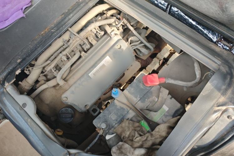 Used BAIC Weiwang 306 2013 1.2L Value Edition Basic 7-Seater A12 China IV Standard Engine Bay