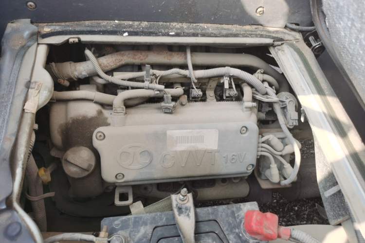 Used BAIC Weiwang 306 2013 1.2L Value Edition Basic 7-Seater A12 China IV Standard Engine Bay