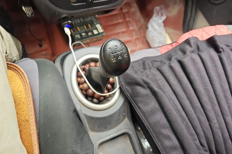 Used BAIC Weiwang 306 2013 1.2L Value Edition Basic 7-Seater A12 China IV Standard Gear Lever