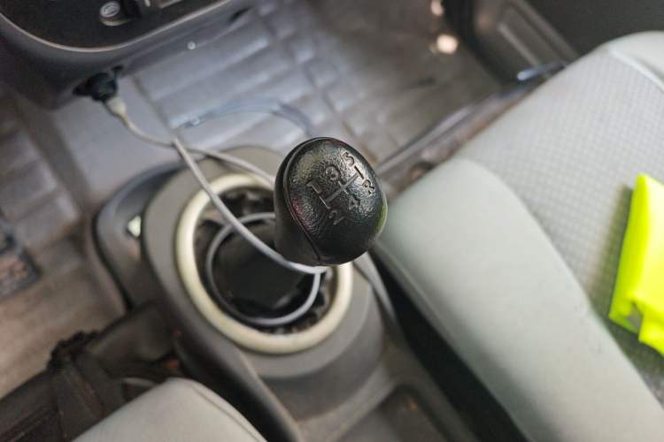Used BAIC Weiwang 306 2013 1.2L Value Edition Basic 7-Seater A12 China IV Standard Gear Lever