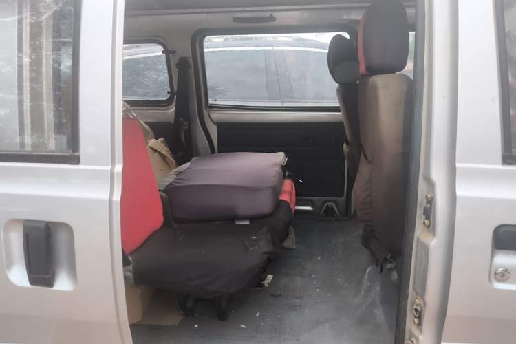 Used BAIC Weiwang 306 2013 1.2L Value Edition Luxury 8-Seater A12 China IV Emission Standard Left Rear Seat