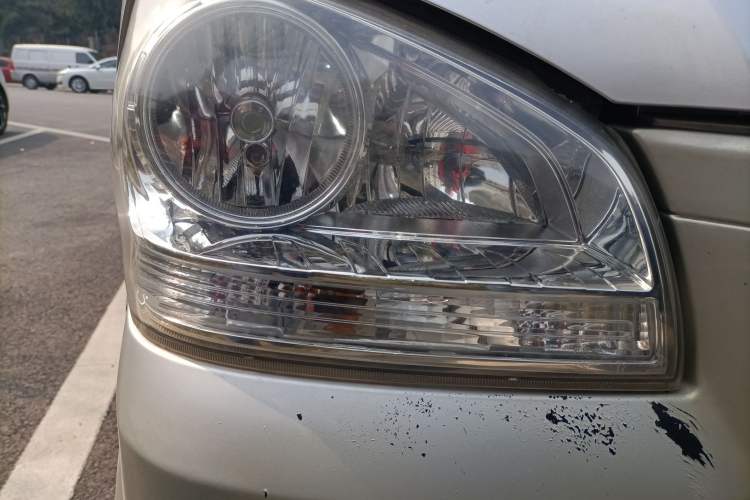 Used BAIC Weiwang 306 2013 1.2L Value Edition Basic 7-Seater A12 China IV Standard Right Front Headlight