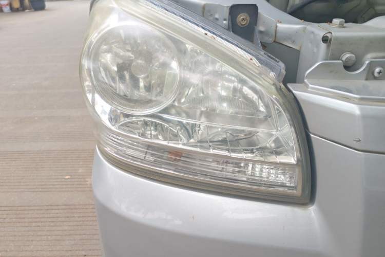 Used BAIC Weiwang 306 2013 1.2L Value Edition Basic CNG 7-seater A12 China IV Right Front Headlight