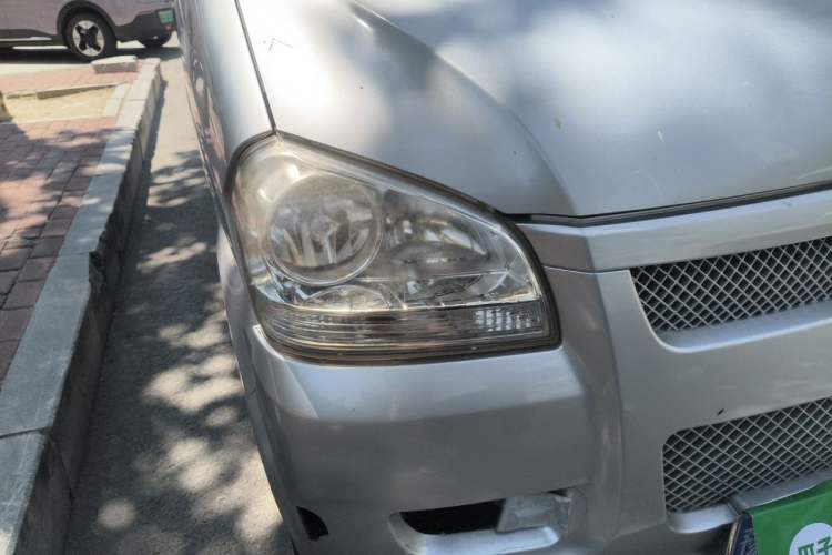 Used BAIC Weiwang 306 2013 1.2L Value Edition Basic CNG 7-seater A12 China IV Right Front Headlight