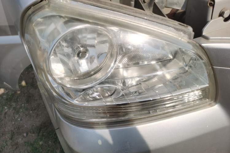 Used BAIC Weiwang 306 2013 1.2L Value Edition Basic 7-Seater A12 China IV Standard Right Front Headlight