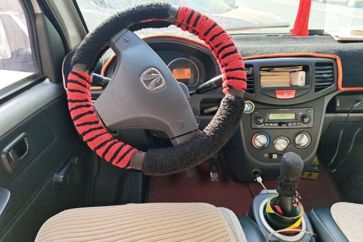 Used BAIC Weiwang 306 2013 1.2L Value Edition Basic 7-Seater A12 China IV Standard Steering Wheel