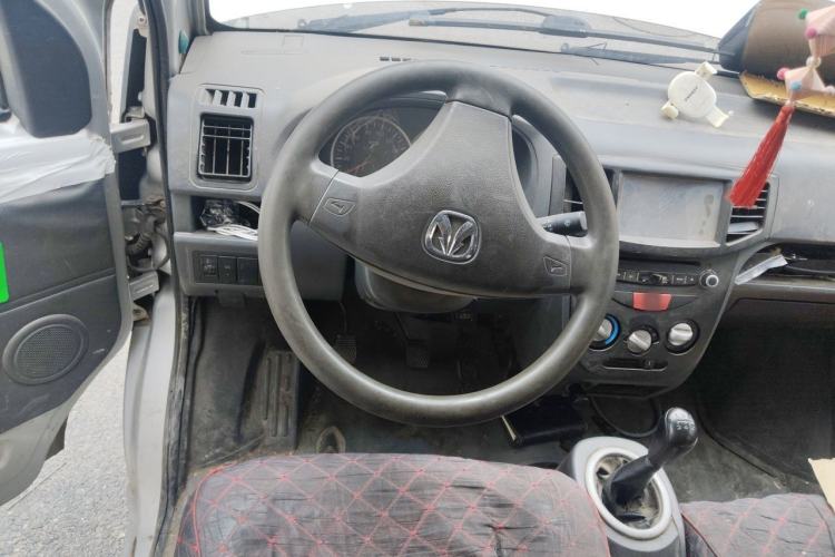 Used BAIC Weiwang 306 2013 1.2L Value Edition Basic 7-Seater A12 China IV Standard Steering Wheel