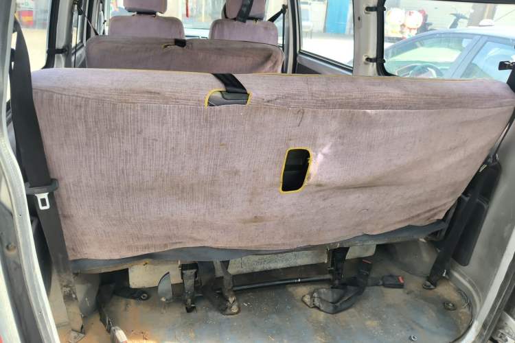 Used BAIC Weiwang 306 2013 1.2L Value Edition Basic CNG 7-seater A12 China IV Trunk