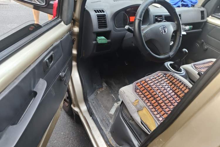 Used BAIC Weiwang 306 2013 1.2L Value Edition Basic 7-Seater A12 China IV Standard Driver Seat