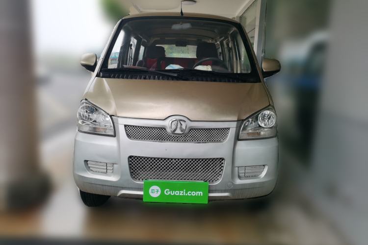 Used BAIC Weiwang 306 2013 1.2L Value Edition Comfort Type 7 Seats A12 China IV Emission Standard Front
