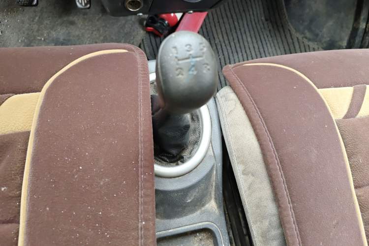 Used BAIC Weiwang 306 2013 1.2L Value Edition Basic 7-Seater A12 China IV Standard Gear Lever