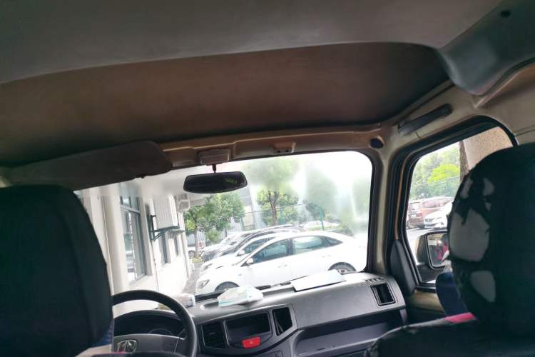 Used BAIC Weiwang 306 2013 1.2L Value Edition Comfort Type 7 Seats A12 China IV Emission Standard Headliner