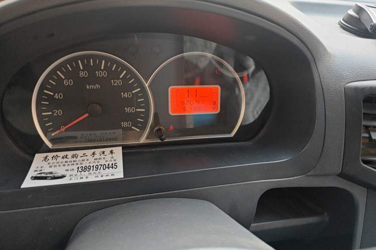 Used BAIC Weiwang 306 2013 1.2L Value Edition Basic 7-Seater A12 China IV Standard Odometer Close Up