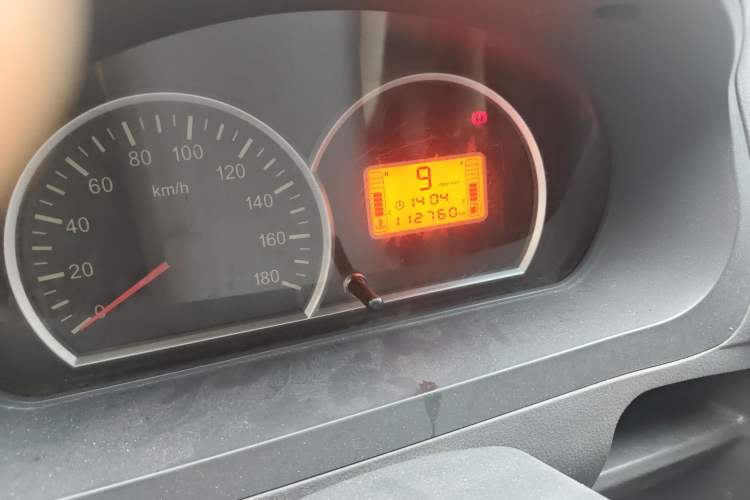 Used BAIC Weiwang 306 2013 1.2L Value Edition Basic 7-Seater A12 China IV Standard Odometer Close Up