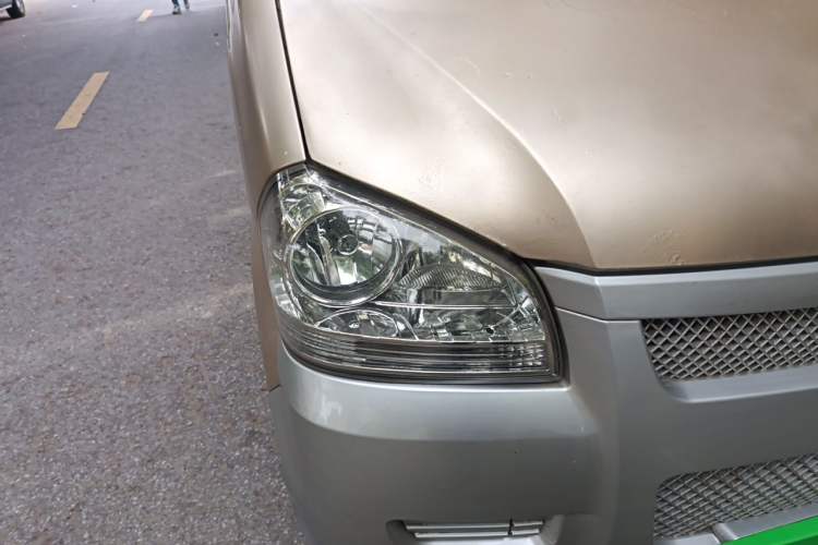 Used BAIC Weiwang 306 2013 1.2L Value Edition Basic 7-Seater A12 China IV Standard Right Front Headlight