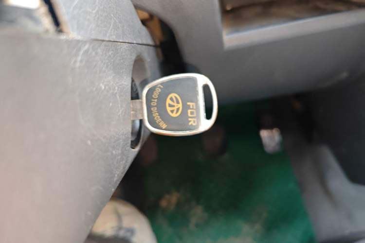 Used BAIC Weiwang 306 2013 1.2L Value Edition Basic 7-Seater A12 China IV Standard Vehicle Key