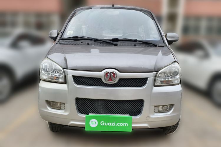Used BAIC Weiwang 306 2014 1.2L Value Edition Van Basic Type 5 Seats A12 China IV Emission Standard Front