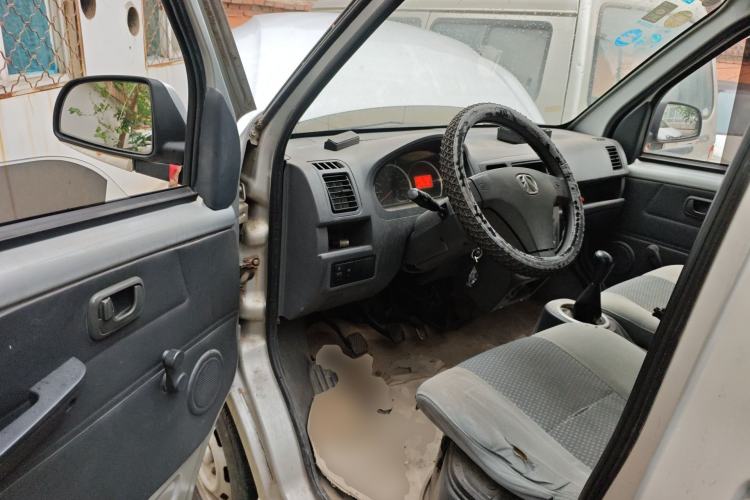 Used BAIC Weiwang 306 2014 1.2L Value Edition Van Basic Type 5 Seats A12 China IV Emission Standard Driver Seat