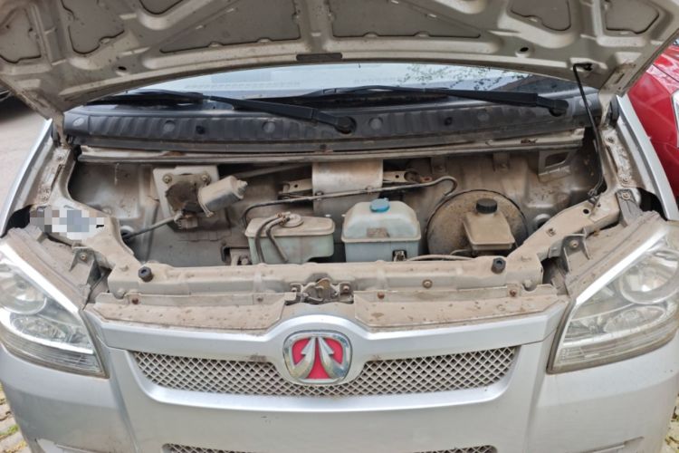 Used BAIC Weiwang 306 2014 1.2L Value Edition Van Basic Type 5 Seats A12 China IV Emission Standard Engine Bay