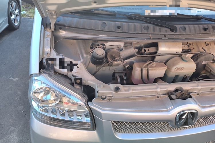 Used BAIC Weiwang 306 2014 1.2L Value Edition Van Comfort Type 2 Seats A12 China V Emission Standard Engine Bay Right